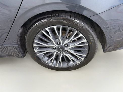 Used 2023 Kia Forte GT-Line w/ GT-Line Premium Package FWD image 29