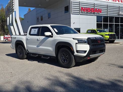 New 2026 Nissan Frontier Pro-X w/ Tow Package RWD image 2