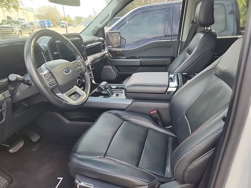 Used 2023 Ford F150 Lariat w/ Max Trailer Tow Package image 4