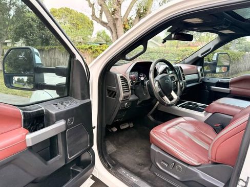Used 2019 Ford F250 Platinum w/ Platinum Ultimate Package image 8