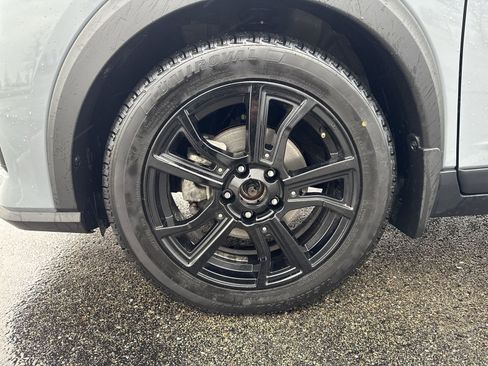 Used 2023 Nissan Kicks SR w/ SR Premium Package FWD image 8