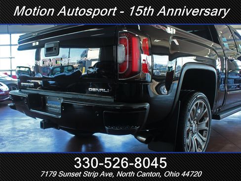 Used 2017 GMC Sierra 1500 Denali w/ Denali Ultimate Package image 12