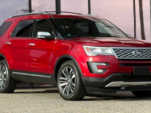 Used 2017 Ford Explorer Platinum AWD/4WD image 17