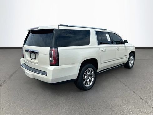 Used 2015 GMC Yukon XL Denali w/ Touring Package AWD/4WD image 32