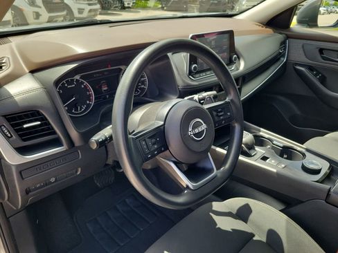 Used 2023 Nissan Rogue S AWD/4WD image 21