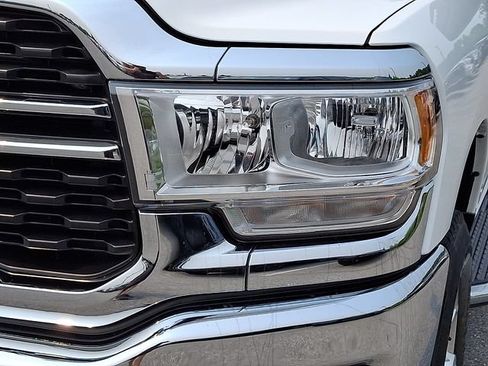Used 2024 RAM 2500 Big Horn AWD/4WD image 9