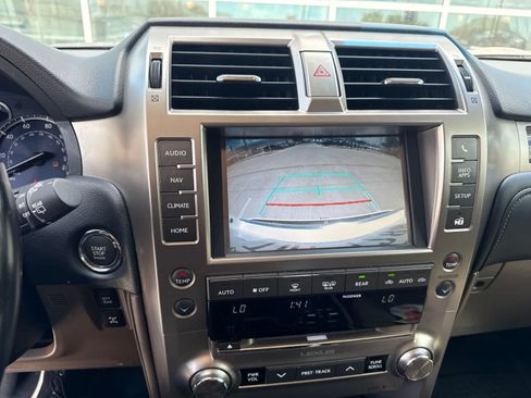 Used 2020 Lexus GX 460 Premium w/ Premium Package AWD/4WD image 4