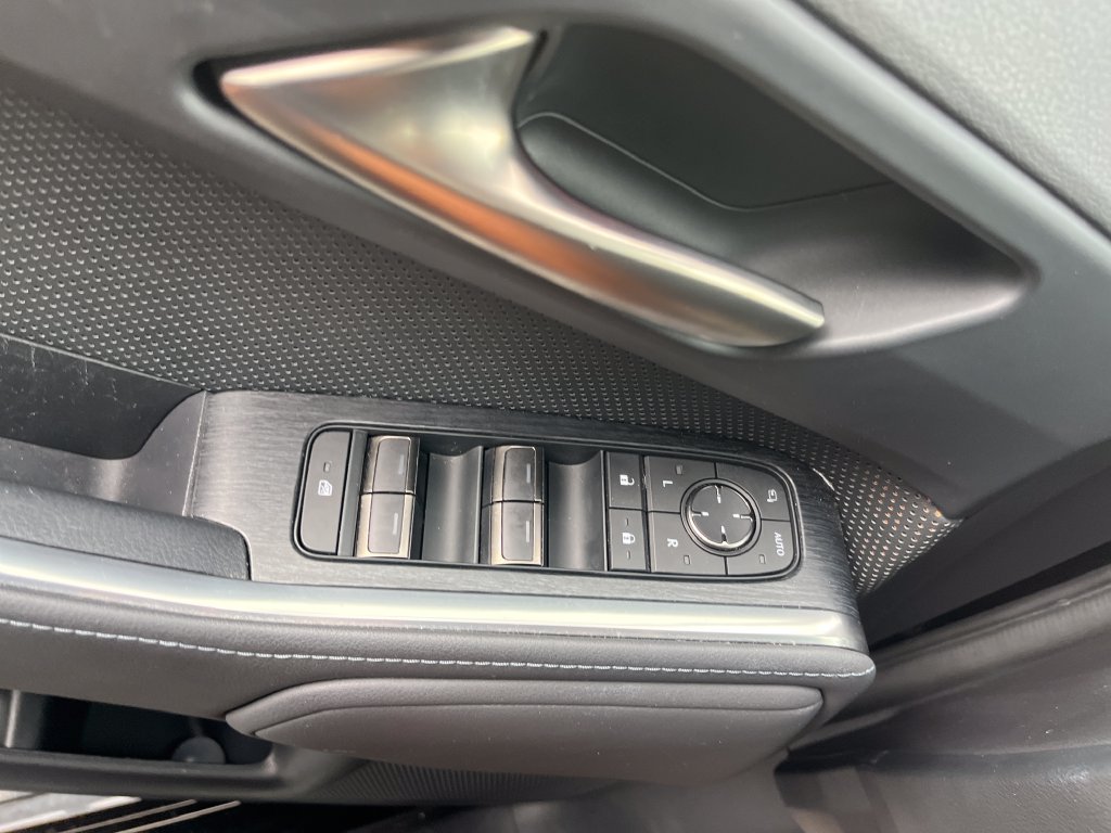 Used 2024 Lexus GX 550 w/ Accessory Package (2T) AWD/4WD image 12