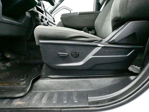 Used 2023 Ford F350 XLT w/ FX4 Off-Road Package image 21