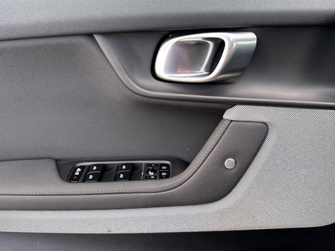 Used 2023 Polestar Polestar 2 w/ Pilot Pack image 14