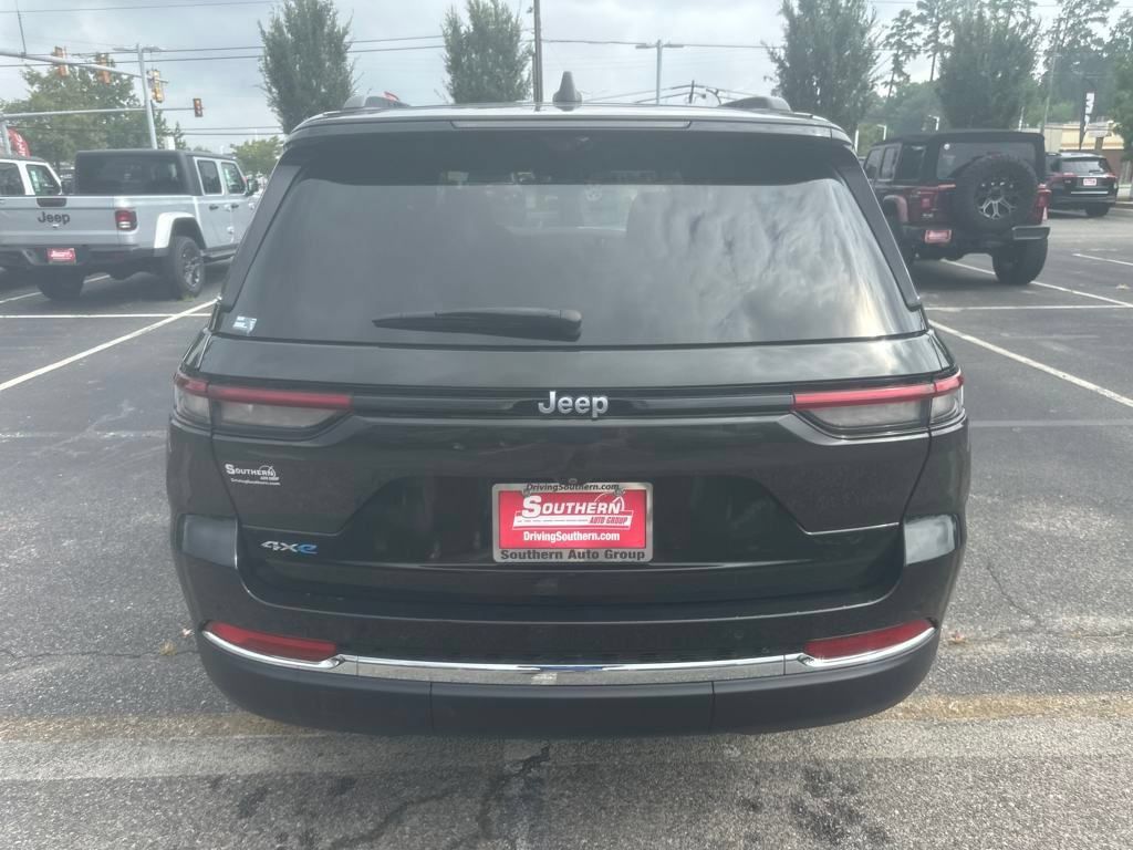 New 2024 Jeep Grand Cherokee Limited 4xe w/ Luxury Tech Group II AWD/4WD image 9