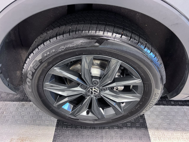 Used 2024 Volkswagen Tiguan SE FWD image 15