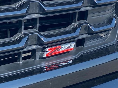 Used 2023 Chevrolet Silverado 1500 LT Trail Boss w/ Protection Package image 8