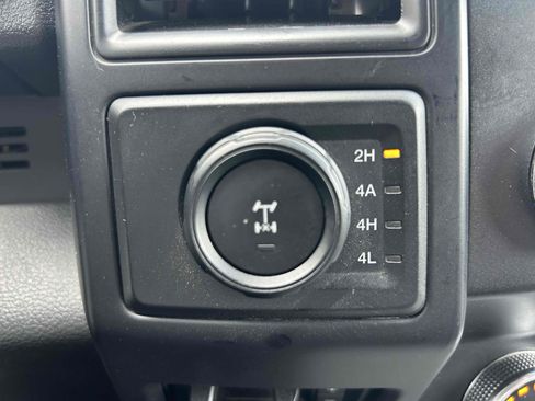 Used 2020 Ford Expedition XL image 21