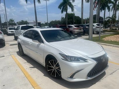 Certified 2023 Lexus ES 300h w/ Premium Package
