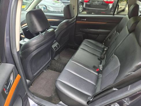 Used 2013 Subaru Outback 2.5i Limited AWD/4WD image 38