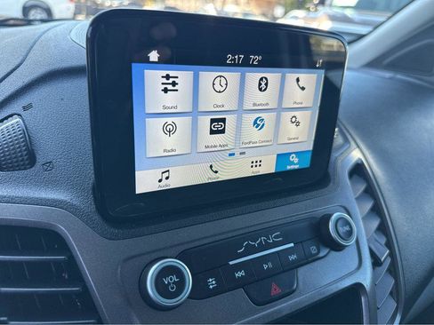 Used 2020 Ford Transit Connect XL image 5