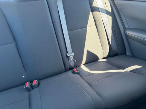 Used 2025 Nissan Sentra S FWD image 35