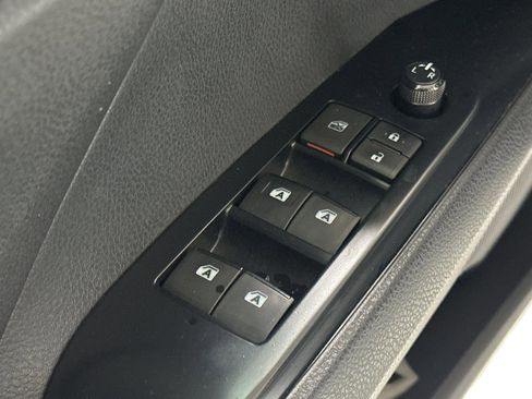 Used 2019 Toyota Camry LE image 13