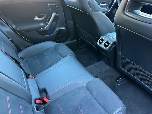 Used 2025 Mercedes-Benz CLA 250 4MATIC image 30