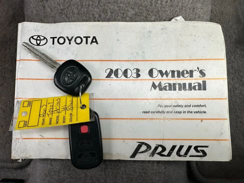 Used 2003 Toyota Prius FWD image 33
