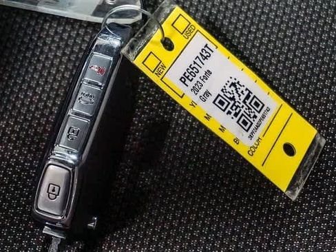 Used 2023 Kia Forte LXS image 28