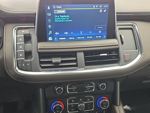 Used 2023 Chevrolet Tahoe LT w/ Luxury Package image 21