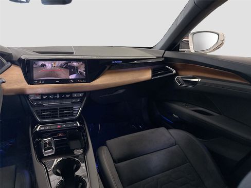 Used 2023 Audi e-tron GT Prestige w/ Prestige Package AWD/4WD image 25