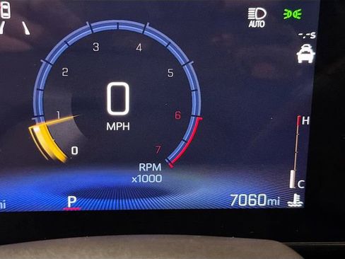 Used 2024 Chevrolet Trax RS w/ Driver Confidence Package image 12