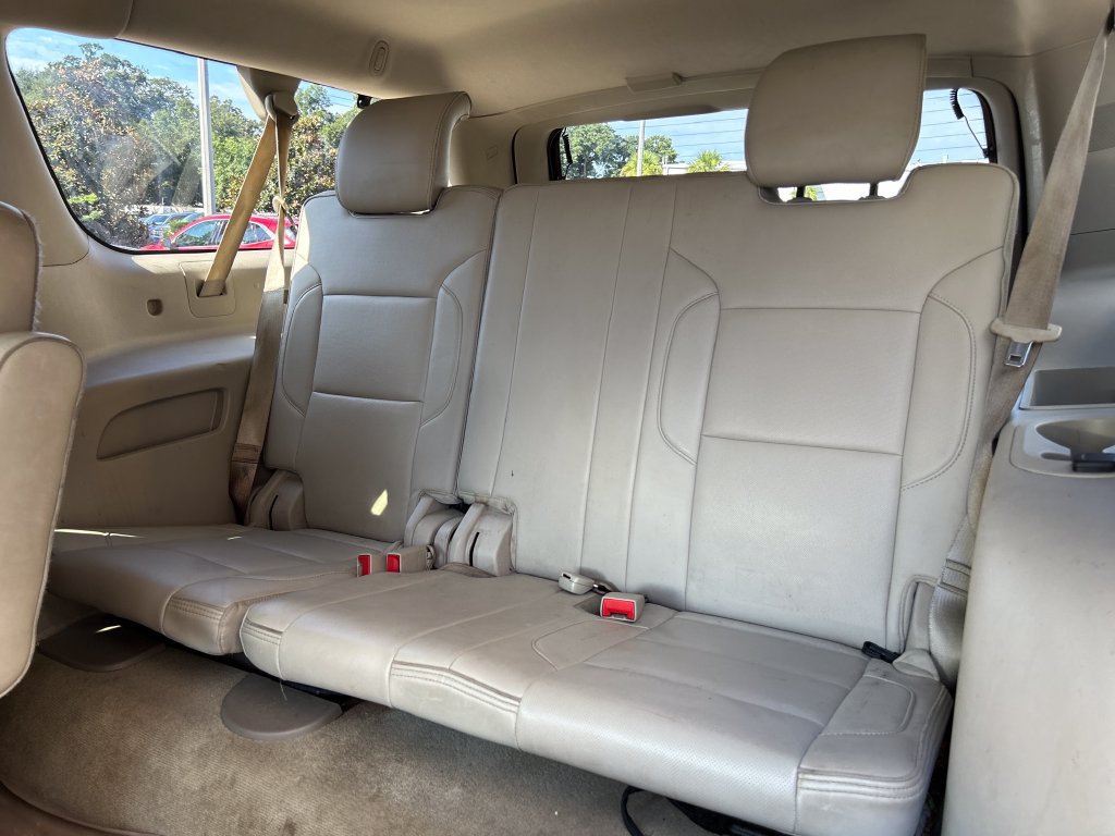 Used 2017 GMC Yukon XL Denali w/ Open Road Package RWD image 12