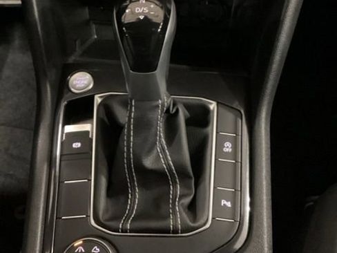 Certified 2023 Volkswagen Tiguan SE R-Line AWD/4WD image 7