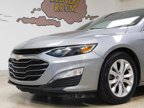 Used 2023 Chevrolet Malibu LT FWD image 14