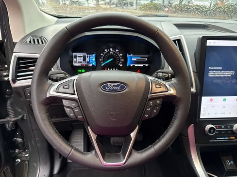 Used 2022 Ford Edge SEL w/ Convenience Package AWD/4WD image 16
