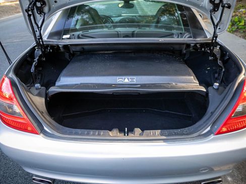 Used 2009 Mercedes-Benz SLK 300 image 34