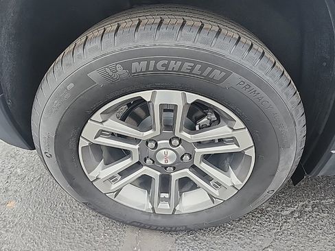 New 2025 GMC Terrain Elevation image 11