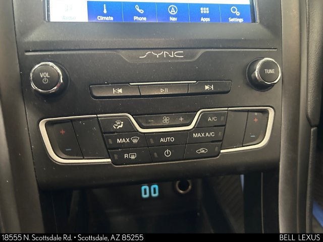Used 2020 Ford Fusion SE w/ Equipment Group 151A FWD image 22