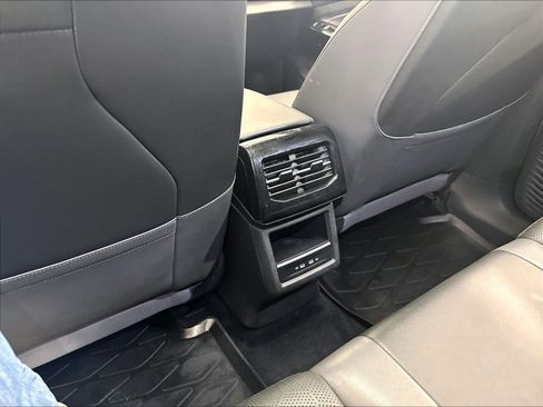 Used 2023 Volkswagen ID.4 Pro S RWD image 13