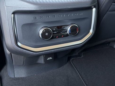 New 2025 Ford Expedition Platinum w/ Driver's Package image 51