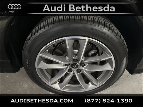 Certified 2025 Audi Q3 2.0T Premium w/ Convenience Package image 9