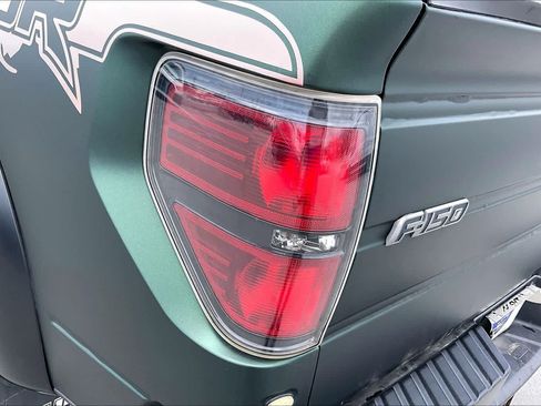 Used 2014 Ford F150 Raptor w/ Equipment Group 801A Luxury AWD/4WD image 32