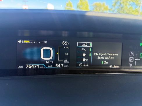 Used 2018 Toyota Prius Two w/ Prius Two Safety Plus Package FWD image 24