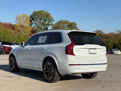 New 2026 Volvo XC90 B6 Ultra image 3