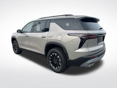 New 2026 Chevrolet Traverse Z71 w/ Enhanced Driving Package image 3