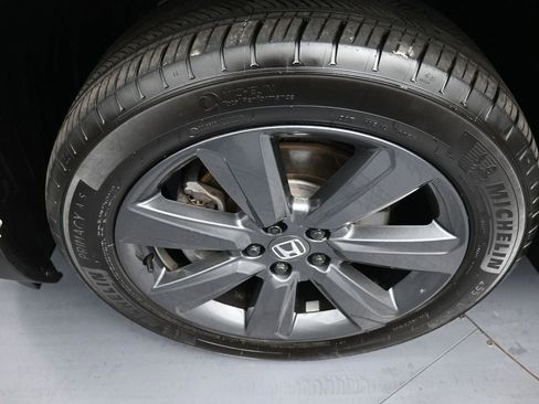 Certified 2023 Honda Pilot Sport image 14