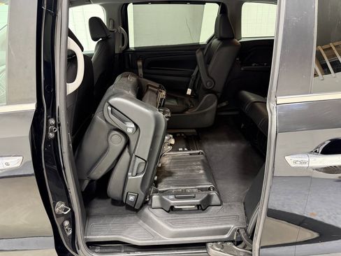 Used 2023 Honda Odyssey EX-L image 40