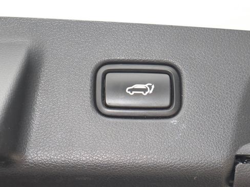 Used 2022 Hyundai Palisade Limited w/ Cargo Package image 21