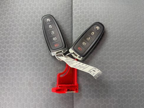 Used 2019 Ford Escape SE image 54