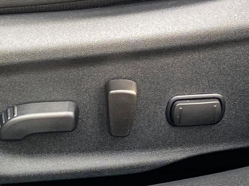 Used 2023 Nissan Sentra SR w/ SR Premium Package image 13