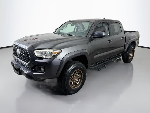 Used 2019 Toyota Tacoma SR5 AWD/4WD image 3