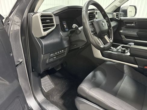 Used 2022 Toyota Tundra SR5 RWD image 10